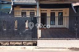 Rumah Modern Minimalis 3 KT Siap Huni di Ciputat Rumah Modern Minimalis 3 KT Siap Huni di Ciputat