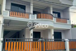 Ready to Use! Premium House LT 162m2 Desain Elegan di BSD Griya Loka Ready to Use! Premium House LT 162m2 Desain Elegan di BSD Griya Loka