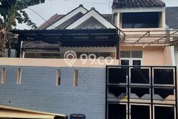 Rumah Modern 4 KT di Villa Melati Mas Tangerang Selatan Unfurnished Rumah Modern 4 KT di Villa Melati Mas Tangerang Selatan Unfurnished
