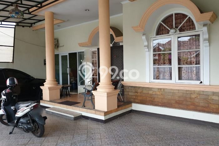 Rumah Elit Modern Tanpa Renovasi di BSD Nusaloka Tangerang Rumah Elit Modern Tanpa Renovasi di BSD Nusaloka Tangerang