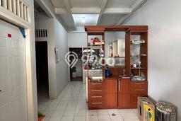 Rumah Modern 8 Kamar LT 90m2 di Serpong Villa Melati Mas Rumah Modern 8 Kamar LT 90m2 di Serpong Villa Melati Mas