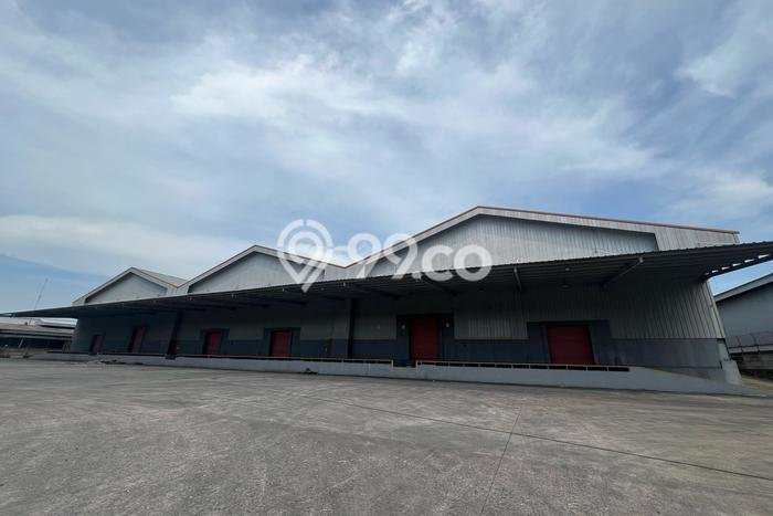 Gudang bagus disewakan di Cikarang Pusat Bekasi dengan LB 11000m2 harga sewa terbaik Gudang bagus disewakan di Cikarang Pusat Bekasi dengan LB 11000m2 harga sewa terbaik