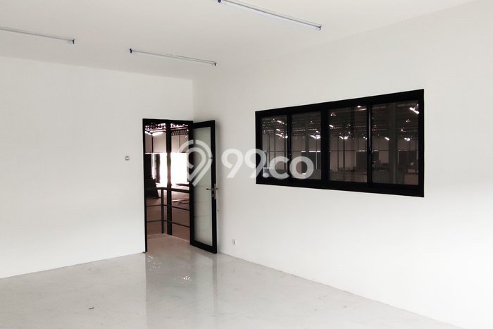 Gudang Bagus Dijual LB 300m2 Lokasi Strategis Tangerang Area Cocok untuk Berbisnis Gudang Bagus Dijual LB 300m2 Lokasi Strategis Tangerang Area Cocok untuk Berbisnis