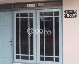 Rumah Sewa Surabaya LT 144m2 LB 100m2 Kawasan Waru Rumah Sewa Surabaya LT 144m2 LB 100m2 Kawasan Waru