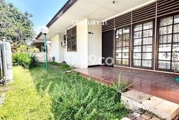 Jual Rumah Luas Elegan Dengan View Eksklusif di Sektor 3 - Bintaro, Jakarta Selatan Jual Rumah Luas Elegan Dengan View Eksklusif di Sektor 3 - Bintaro, Jakarta Selatan