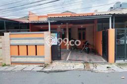 Jual Rumah Eksklusif 3 KT di Cijantung, Jakarta Timur Jual Rumah Eksklusif 3 KT di Cijantung, Jakarta Timur