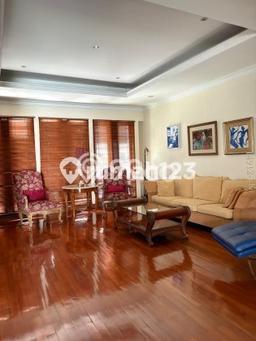 Rumah Elit LB 250m2 Siap Huni Desain Elegan di Sektor 3 - Bintaro, Tangerang Selatan Rumah Elit LB 250m2 Siap Huni Desain Elegan di Sektor 3 - Bintaro, Tangerang Selatan