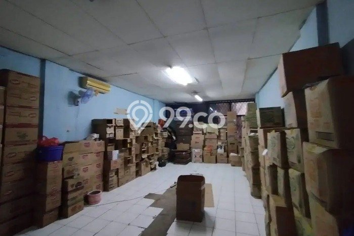 Area Ramai! Ruko Dijual di Jatinegara untuk Bisnis Luas Bangunan 234m2 Area Ramai! Ruko Dijual di Jatinegara untuk Bisnis Luas Bangunan 234m2