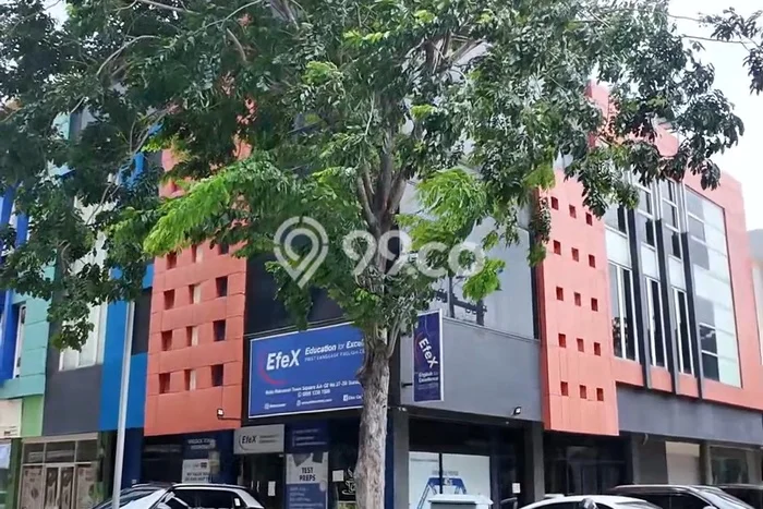 Ruko Bagus Dijual LB 600m2 Lokasi Strategis Surabaya Area Cocok untuk Bisnis Ruko Bagus Dijual LB 600m2 Lokasi Strategis Surabaya Area Cocok untuk Bisnis