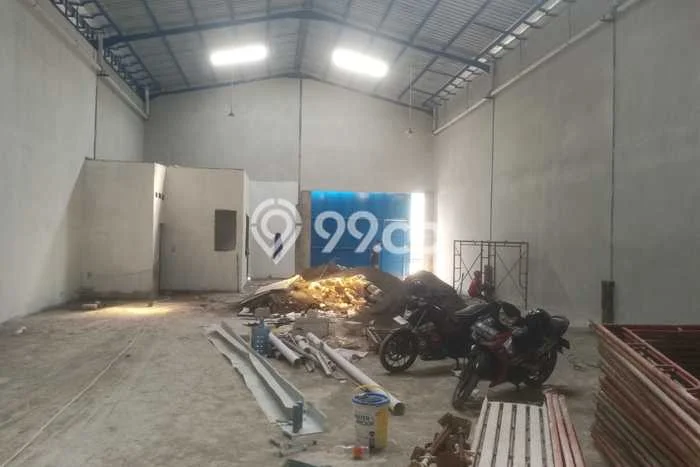 Gudang Bagus LT 276m2 LB 276m2 Dijual di Krian Sidoarjo Gudang Bagus LT 276m2 LB 276m2 Dijual di Krian Sidoarjo