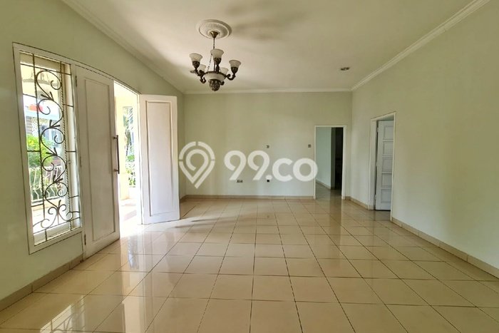 Rumah Elit LB 500m2 Siap Huni Desain Elegan di Cibubur, Bekasi Rumah Elit LB 500m2 Siap Huni Desain Elegan di Cibubur, Bekasi