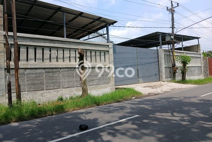 Gudang Dijual Lokasi Stratagis di Pabelan Solo Cocok untuk Investasi Gudang Dijual Lokasi Stratagis di Pabelan Solo Cocok untuk Investasi