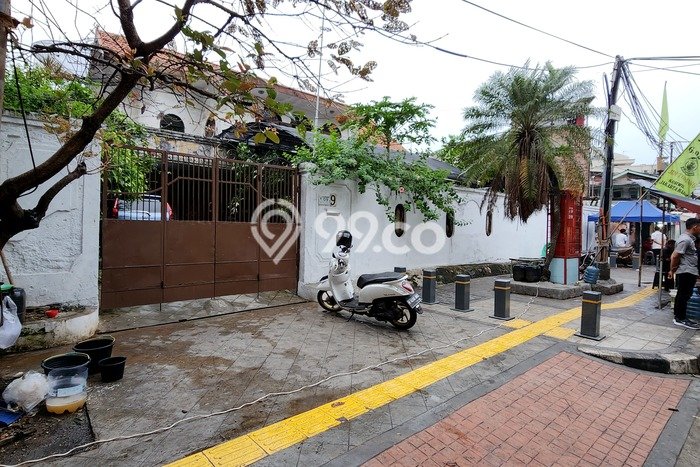 Komersial Dijual di Jakarta Barat LT 620m2 & LB 900m2 Lokasi Terbaik! Komersial Dijual di Jakarta Barat LT 620m2 & LB 900m2 Lokasi Terbaik!
