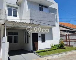 LOKASI STRATEGIS! Rumah di Kopo, Akses ke Tol, 3 KM, Luas 96m² Bangunan 94m² LOKASI STRATEGIS! Rumah di Kopo, Akses ke Tol, 3 KM, Luas 96m² Bangunan 94m²