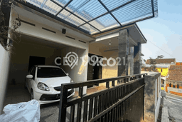 SIAP HUNI! Rumah Strategis area Cimahi Utara, LT 144m² LB 100m² SIAP HUNI! Rumah Strategis area Cimahi Utara, LT 144m² LB 100m²