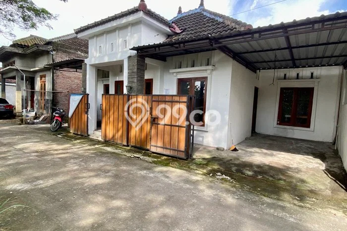 Hunian Strategis 2 KT LB 45m2 Kondisi Bagus di Plered Hunian Strategis 2 KT LB 45m2 Kondisi Bagus di Plered