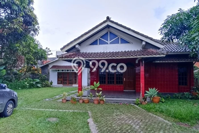Jual Rumah Mewah Elegan Dengan View Eksklusif di Buah Batu, Bandung Jual Rumah Mewah Elegan Dengan View Eksklusif di Buah Batu, Bandung