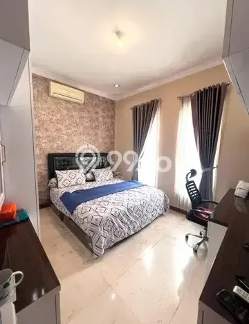 Dijual Rumah Luas Megah Dengan View Cantik di Pejaten, Jakarta Selatan Dijual Rumah Luas Megah Dengan View Cantik di Pejaten, Jakarta Selatan