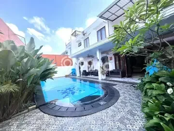 Dijual Rumah Luas Megah Dengan View Cantik di Pejaten, Jakarta Selatan Dijual Rumah Luas Megah Dengan View Cantik di Pejaten, Jakarta Selatan