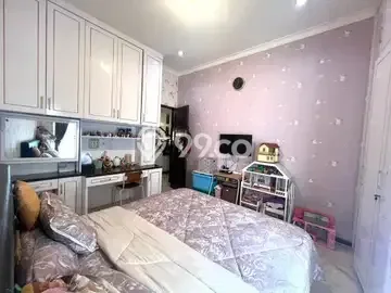 Dijual Rumah Luas Megah Dengan View Cantik di Pejaten, Jakarta Selatan Dijual Rumah Luas Megah Dengan View Cantik di Pejaten, Jakarta Selatan