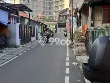 Kost Dijual di Ragunan dengan 10 KT dan Luas 220m2 Kost Dijual di Ragunan dengan 10 KT dan Luas 220m2