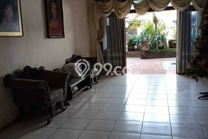 Sewa Rumah Harga Terjangkau di Kendangsari Surabaya dengan 7 Kamar Tidur Sewa Rumah Harga Terjangkau di Kendangsari Surabaya dengan 7 Kamar Tidur