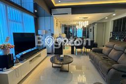 Hunian Apartemen High-Class untuk Dijual di Surabaya dengan 3 BR & 2 Kamar Mandi Hunian Apartemen High-Class untuk Dijual di Surabaya dengan 3 BR & 2 Kamar Mandi