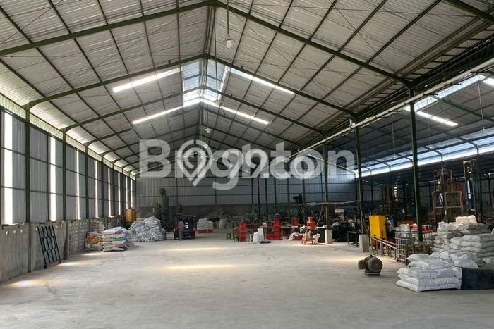 Area Ramai! Pabrik Dijual di Mantup untuk Bisnis Luas Bangunan 2310m2 Area Ramai! Pabrik Dijual di Mantup untuk Bisnis Luas Bangunan 2310m2
