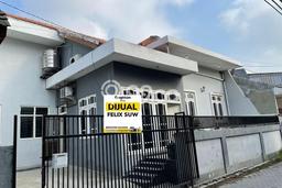 Dijual Cepat Rumah Favorit Siap Huni LB 140m2 di Tambaksari, Surabaya Dijual Cepat Rumah Favorit Siap Huni LB 140m2 di Tambaksari, Surabaya