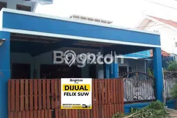 For Sale Rumah 5 Kamar Lokasi Strategis Nyaman dan Strategis di Tenggilis Mejoyo For Sale Rumah 5 Kamar Lokasi Strategis Nyaman dan Strategis di Tenggilis Mejoyo