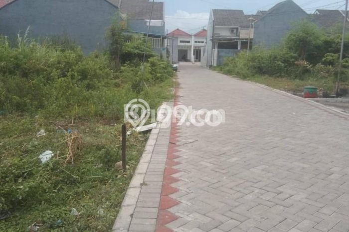 Tanah Dijual Lokasi Rungkut, Surabaya dengan Luas Tanah 225m2 dan Status SHM Tanah Dijual Lokasi Rungkut, Surabaya dengan Luas Tanah 225m2 dan Status SHM