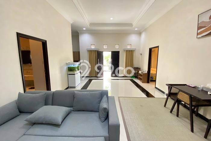 Rumah Disewakan Badung LT 200m2 LB 160m2 Area Jimbaran Rumah Disewakan Badung LT 200m2 LB 160m2 Area Jimbaran