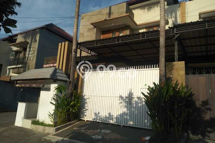 Rumah Modern 4 KT di Mahendradata Denpasar Semi Furnished Rumah Modern 4 KT di Mahendradata Denpasar Semi Furnished