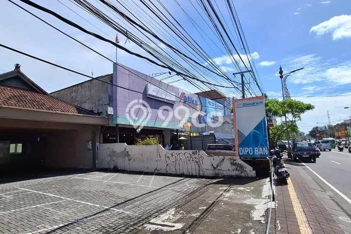 Unit Ruko disewakan di Denpasar Utara Denpasar dengan LT 225m2 / LB 162m2 Unit Ruko disewakan di Denpasar Utara Denpasar dengan LT 225m2 / LB 162m2