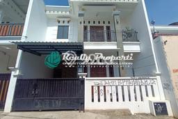 Rumah Disewakan Jakarta Timur LT 76m2 LB 140m2 Kawasan Pondok Kelapa Rumah Disewakan Jakarta Timur LT 76m2 LB 140m2 Kawasan Pondok Kelapa