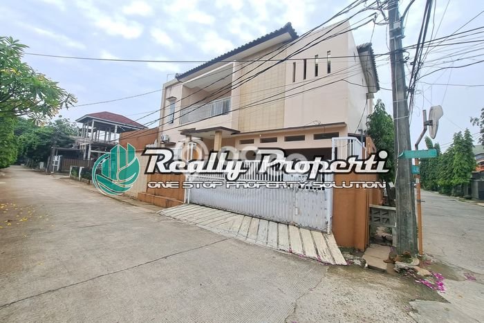 Rumah Elit Modern Tanpa Renovasi di Jatibening Bekasi Rumah Elit Modern Tanpa Renovasi di Jatibening Bekasi