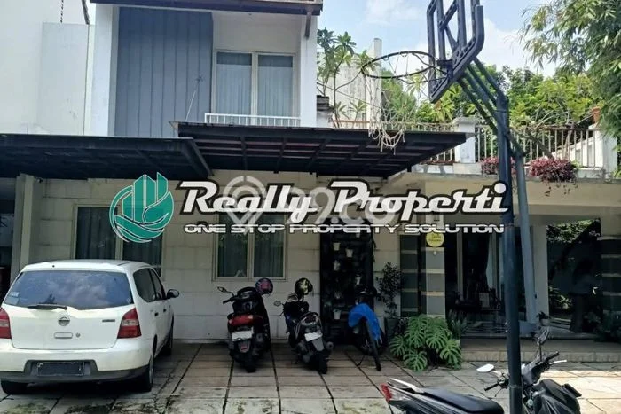 Jual Rumah Luas Megah Dengan View Cantik di Bambu Apus, Jakarta Timur Jual Rumah Luas Megah Dengan View Cantik di Bambu Apus, Jakarta Timur
