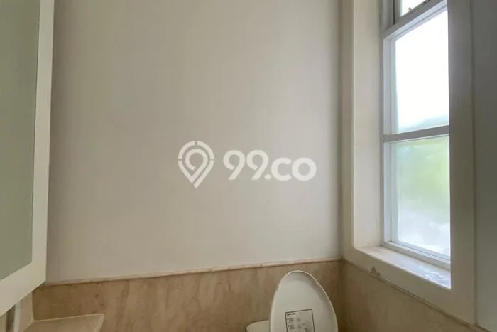 Lokasi terbaik! Rumah siap huni dikontrakkan di Kebayoran Baru LB 450m2 Lokasi terbaik! Rumah siap huni dikontrakkan di Kebayoran Baru LB 450m2