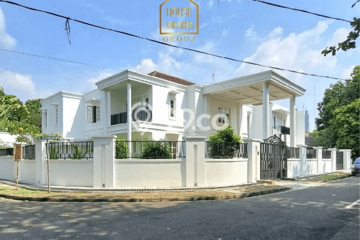 Siap Huni Hunian Elit 5 Kamar di Menteng Dekat ke Mana Pun Siap Huni Hunian Elit 5 Kamar di Menteng Dekat ke Mana Pun