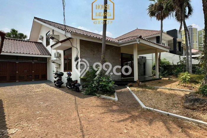 Siap Huni Rumah Mewah 5 Kamar di Menteng Dekat ke Mana Pun Siap Huni Rumah Mewah 5 Kamar di Menteng Dekat ke Mana Pun