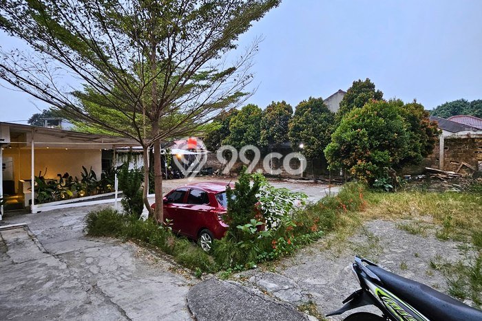 Unit Komersial Dijual di Jagakarsa Jakarta Selatan Luas Tanah 1040m2, Luas Bangunan 300m2 Unit Komersial Dijual di Jagakarsa Jakarta Selatan Luas Tanah 1040m2, Luas Bangunan 300m2