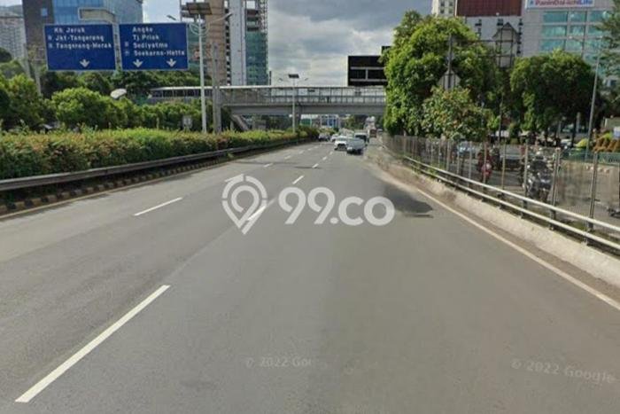 Jarang Ada! Tanah di S Parman Punya Luas 2200m2 - Jarang Ada! Tanah di S Parman Punya Luas 2200m2 -