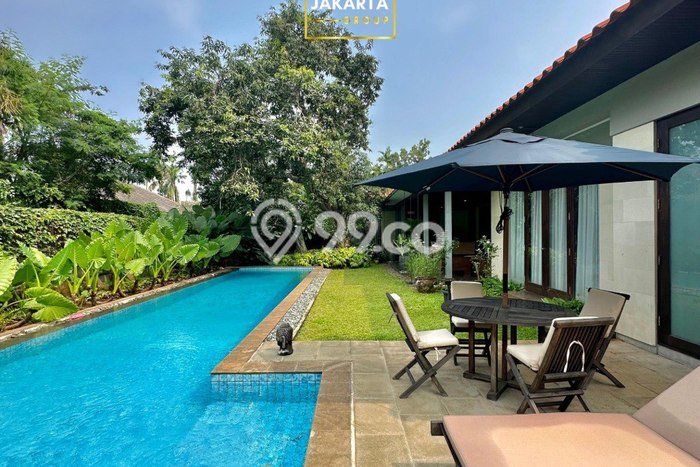 Rumah Mewah LB 650m2 Siap Pakai Desain Elegan di Kemang, Jakarta Selatan Rumah Mewah LB 650m2 Siap Pakai Desain Elegan di Kemang, Jakarta Selatan