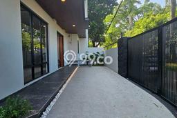 Rumah Mewah Siap Huni LT 159m2 di BSD, Tangerang Selatan Rumah Mewah Siap Huni LT 159m2 di BSD, Tangerang Selatan