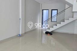 For Rent Ruko Strategis Kawasan , Luas 139m2m², Lokasi Ramai For Rent Ruko Strategis Kawasan , Luas 139m2m², Lokasi Ramai