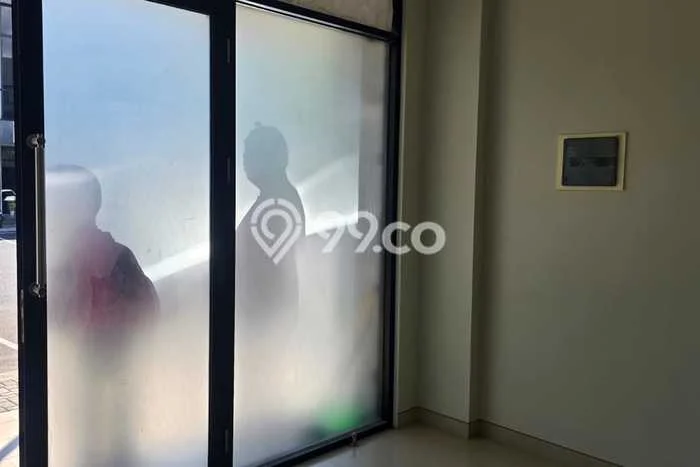 For Rent Ruko Strategis Kawasan , Luas 139m2m², Lokasi Ramai For Rent Ruko Strategis Kawasan , Luas 139m2m², Lokasi Ramai