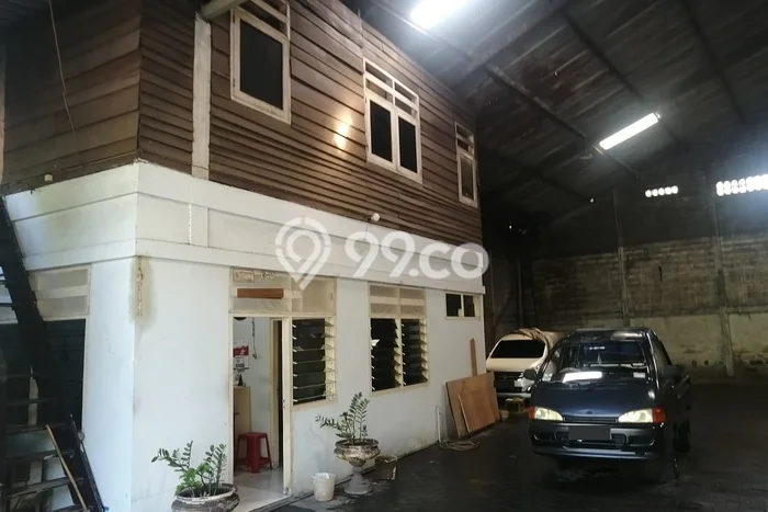 Gudang Komersial Dijual di Gubeng Surabaya LT 335m2 & LB 280m2 Gudang Komersial Dijual di Gubeng Surabaya LT 335m2 & LB 280m2