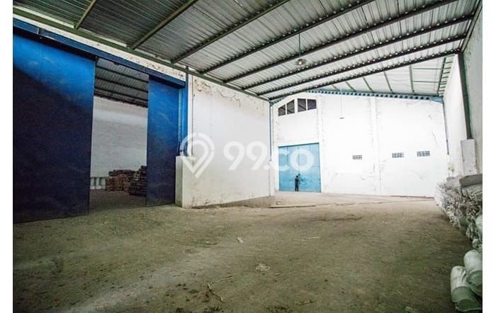 Untuk Dijual! Gudang di Gadang Malang LT 5570m2 / LB 5700m2 Kawasan Strategis Untuk Dijual! Gudang di Gadang Malang LT 5570m2 / LB 5700m2 Kawasan Strategis
