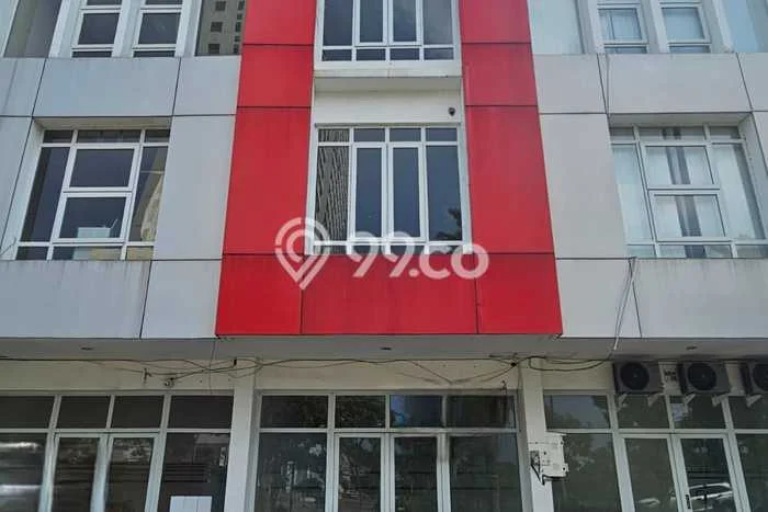 Disewakan Ruko komersial di Kebomas luas bangunan 200m2 Disewakan Ruko komersial di Kebomas luas bangunan 200m2