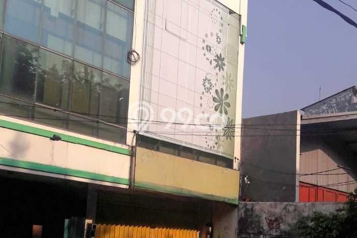 Ruko Dijual di Surabaya LT 96m2 & LB 222m2 Lokasi Terbaik! Ruko Dijual di Surabaya LT 96m2 & LB 222m2 Lokasi Terbaik!